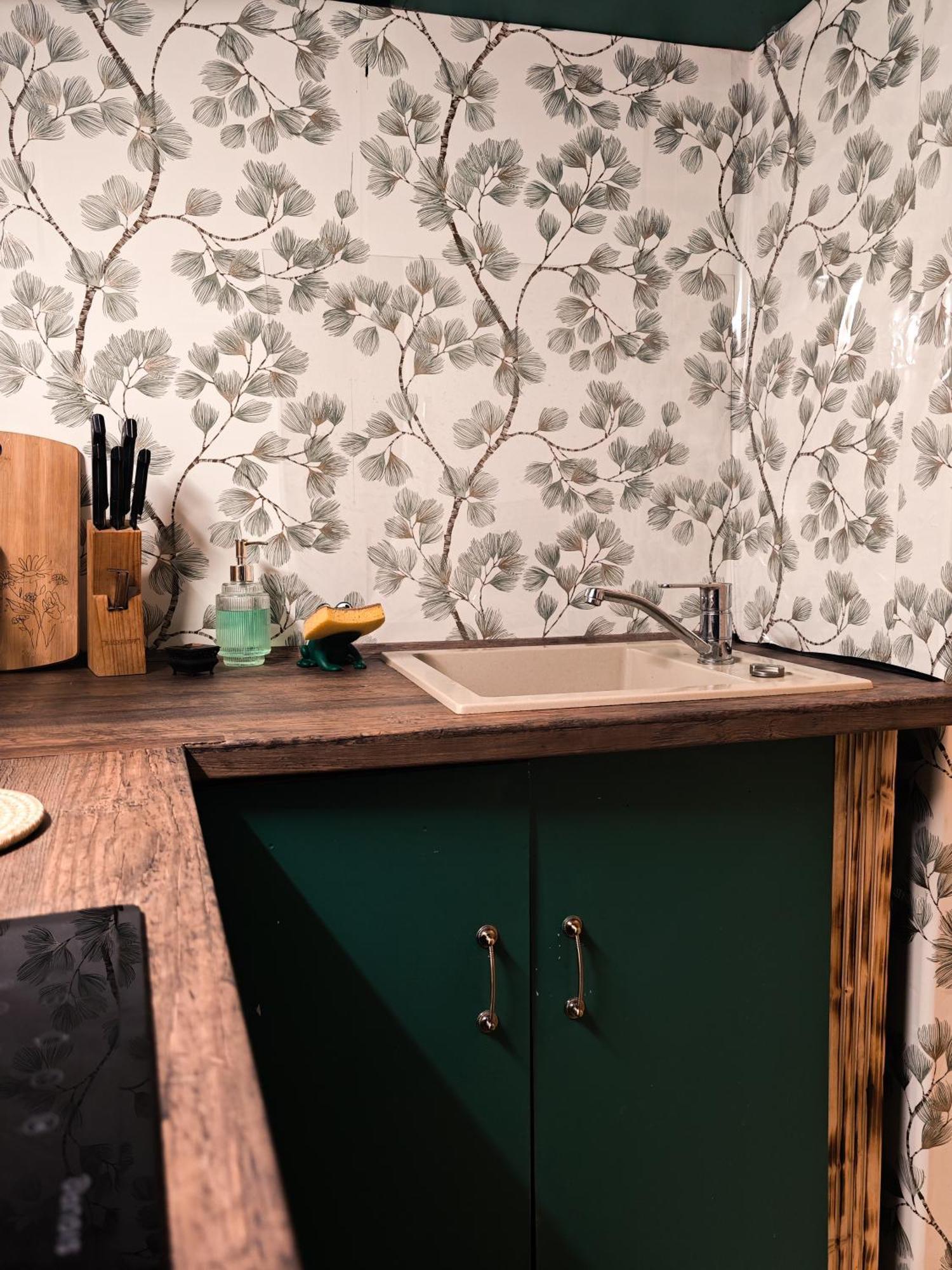 Vintage Room With Garden View Bratislava Exterior photo